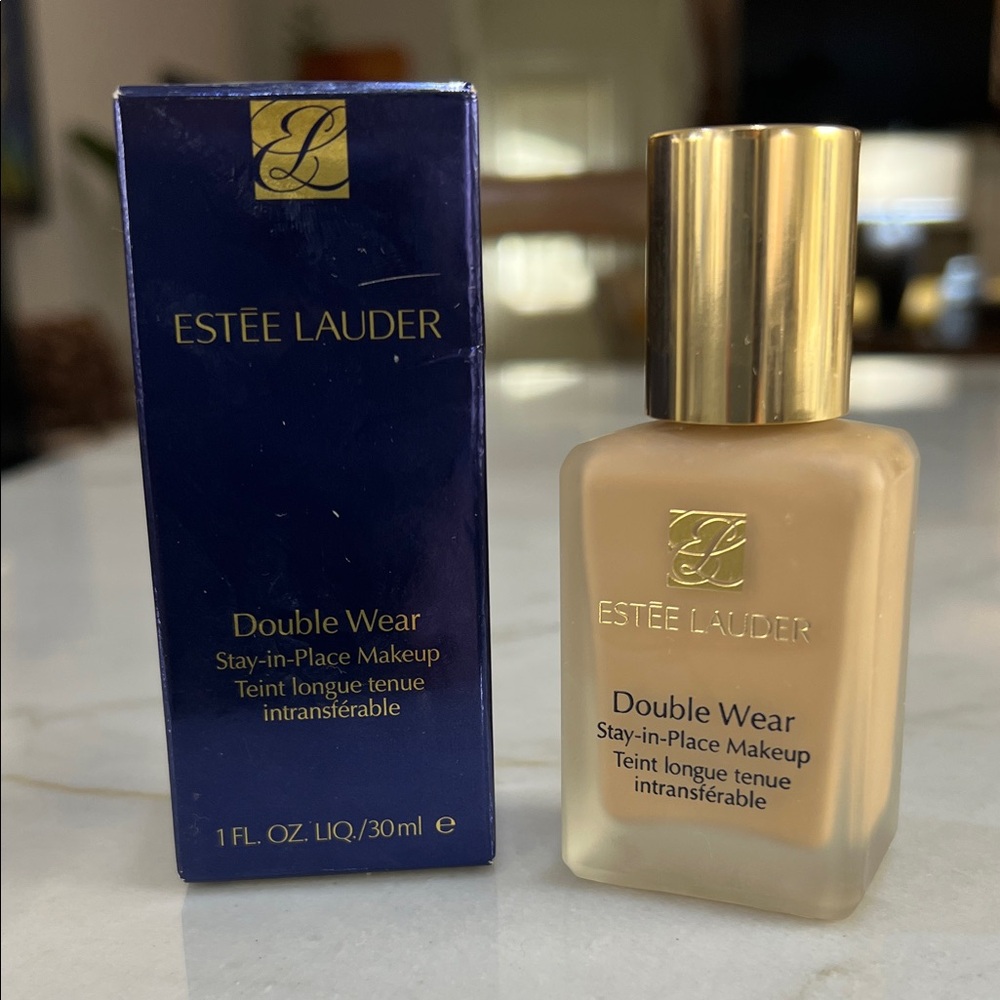 Estee Lauder Double Wear Foundation - 2N2